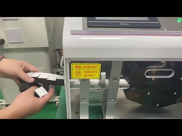 Automata csővágó gép | Gumi tömlő, cső és tubus precíziós vágása